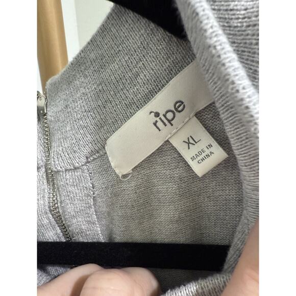 Ripe Gray Midi Dress - Picture 4 of 7